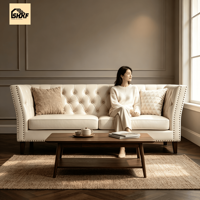 Set Sofa Vintage OKF Chesterfield dengan Pelapis Kulit, Sandaran Berumbai, Lengan Melengkung, Kaki Kayu, Dudukan Nyaman untuk Resepsi Villa