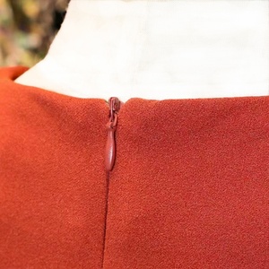 ชุดยูนิฟอร์มสำนักงานฤดูร้อนแบบไม่มีแขน คุณภาพสูงสำหรับผู้หญิงมืออาชีพ  สามารถซักได้  ออกแบบโลโก้ได้ตามต้องการ มีหลายขนาดให้เลือก ชุดทำงาน - Product Image 3