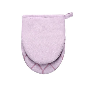 Mitaines de four en silicone antidérapant nouveau design ustensiles de cuisson micro-ondes fil teint petit style silicone imprimé gants de four - Product Image 1