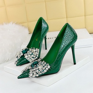 Zapatos de Tacón Alto para Mujer, Diseño de Moda para Bodas, Tacón Delgado, Punta Puntiaguda, Lazo con Pedrería, 2025 - Product Image 6