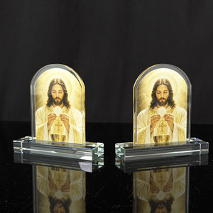 Placa Religiosa de Cristal con Arco Personalizado K9 de Jesucristo - Recuerdo Impreso con UV de Primera Calidad para Eventos de Iglesia y Primera Comunión MH-J062 - Product Image 4