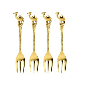 Fourchette à salade plaquée or à poignée d'extrémité de chameau acceptent fourchette de ménage de restaurant résistante à la rouille durable personnalisée - Product Image 1