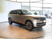 Nouvelle Gamme de Voitures 2025 Range Rover 3.0L6 300-400PS Édition Grand Luxe Haute Qualité Bon Prix Véhicule à Essence