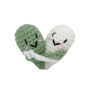Nuova Bambola all'Uncinetto Fatta a Mano a Forma di Coppia Abbracciata con Cuore e Faccina Carina, Antistress per Decorazione Scrivania, Giocattolo di Peluche, Regalo - Product Image 3