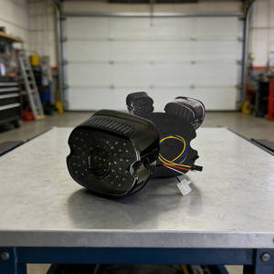 Feu arrière de moto LED personnalisé, accessoire de moto classique à l'ancienne - Product Image 2