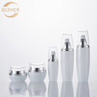 Bouteilles en verre blanc laiteux pour soins de la peau de 40 ml, 100 ml, 120 ml, pots à crème de 30 g, 50 g avec couvercles argentés pour toner, sérum, lotion, hydratant