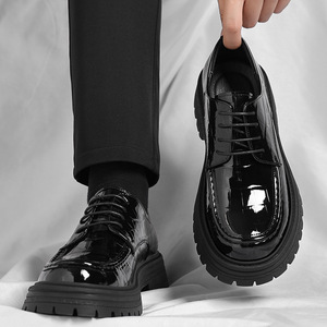 Chaussures habillées en cuir pour hommes, style Oxford, bout rond, pour le bureau, semelle antidérapante en caoutchouc - Product Image 4