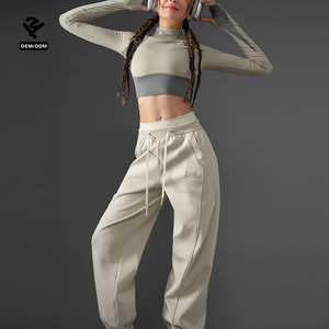 F240784 Set personalizzato <span class=keywords><strong>in</strong></span> due pezzi abbigliamento da donna ad alta elasticità aderente Crop Top ampio Set da Jogger abbigliamento sportivo Streetwear - Product Image 2