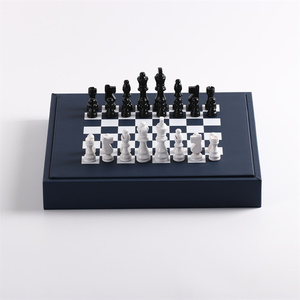 Cao cấp PU da 3-in-1 cờ vua <span class=keywords><strong>Checker</strong></span> và backgammon Hội Đồng Quản trị trò chơi kết hợp thiết lập hộp da cờ vua đặt cờ vua lưu trữ hộp - Product Image 4