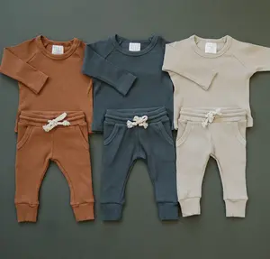 Benutzer definierte Hoodie Tops Sweat suit Lange Hosen Outfit Set 2 Stück Neugeborene Baby Sweat Suits Jungen Kleidung Set Baby Trainings anzug Kleidung