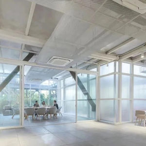 Hoja hueca de <span class=keywords><strong>policarbonato</strong></span> corrugado de <span class=keywords><strong>3mm</strong></span> y 5mm, respetuosa con el medio ambiente, no tóxica y anticorrosiva - Product Image 5