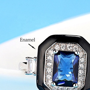 Anillo Cuadrado de Plata de Ley 925 con Gema Azul Brillante Clásica y Esmalte Negro para Mujer y Hombre, Joyería Hecha a Mano para Boda - Product Image 5