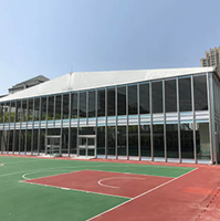 Tente de sport extérieure personnalisée 20x30m, populaire pour les terrains de tennis, volleyball, football, pickleball, paddle, événements religieux et chapiteaux