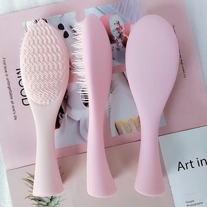 Compact Cushioned Plastic <strong>Detangling</strong> <strong>Hair</strong> <strong>Brush</strong> Comb Low Price <strong>Hair</strong> Detangler for Curly <strong>Hair</strong> - Product Image 4