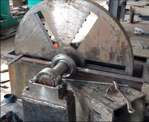 Machine pour la fabrication <span class=keywords><strong>de</strong></span> <span class=keywords><strong>copeaux</strong></span> <span class=keywords><strong>de</strong></span> <span class=keywords><strong>bois</strong></span> Broyeur <span class=keywords><strong>de</strong></span> <span class=keywords><strong>bois</strong></span> à moteur diesel Broyeur <span class=keywords><strong>de</strong></span> <span class=keywords><strong>bois</strong></span> chinois - Product Image 5