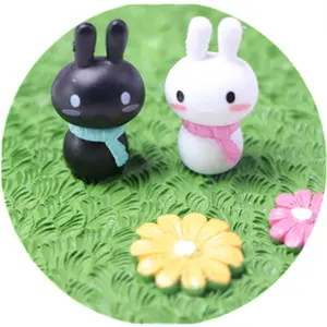 Hot Selling Kawaii Cartoon Black/White Rabbit Animal Ornaments Miniature Dollhouse Crafts Landscape Decoration Supply