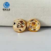 Produsen Lianxu Custom OEM ODM Grosir Desain Logo Merek Kancing Logam Paduan Seng Berlapis Ramah Lingkungan