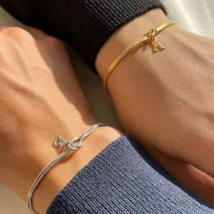 <span class=keywords><strong>Noeud</strong></span> Initial Amitié Double Couches Serpent Chaîne Bracelet Correspondant Lettre et Amour <span class=keywords><strong>Noeud</strong></span> Bracelet pour Couple <span class=keywords><strong>Cadeau</strong></span> - Product Image 1