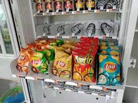 Distributeur automatique pour snacks, économique
