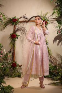 Exclusivo Venta Caliente Maslin Nyra Cut Con Hermoso Aliya Cut Kurti Pant Con Dupatta Vestido De 3 Piezas A Precio Al Por Mayor - Product Image 6