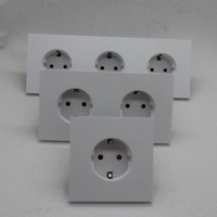 Prise murale en aluminium de luxe conforme aux normes européennes 16A avec prise EU/US, port USB, port TV, RJ45, type C, IP20, installation facile