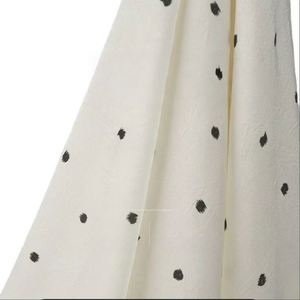 Tissu brocart à pois en polyester tissé de poids moyen résistant à l'abrasion pour chemises, robes et literie pour filles et femmes - Product Image 6