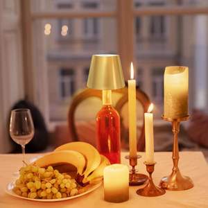 Lampada da Tavolo Antela LED Ricaricabile Portatile Dimmerabile Touch 3000K 4000K 5000K Paralume Dorato 11x11x36 Cm - Product Image 4