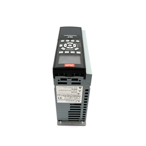 Variateur de fréquence 2,2 kW 380-480 V CA, contrôleur de moteur, série VLT FC-302 - Product Image 1