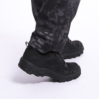 Chaussures de randonnée décontractées respirantes et imperméables pour escalade Chaussures d'extérieur pour le désert Bottes tactiques de combat pour hommes