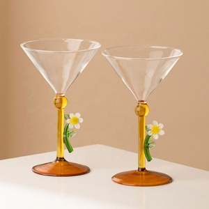 Copas de Vino y Cóctel de Vidrio de Borosilicato Alto con Tallo Largo, Diseño 3D de Pequeña Flor Margarita, para Fiestas, Hogar, <span class=keywords><strong>Bar</strong></span>, Té, Zumo y Champaña - Product Image 2