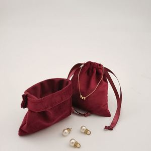 Bolsa de Terciopelo de Lujo con Logotipo Personalizado al por Mayor de Fábrica, Bolsa para Joyería - Product Image 2