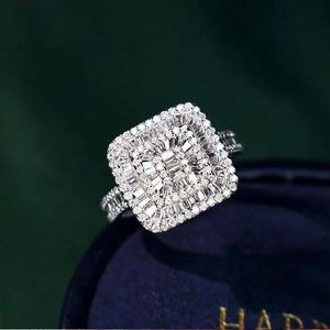 Xinfly Oem Odm Fine Jewelry Natural Diamond 0.85CTW Pure 18k Solid Gold Luxury Exquisite Square Lady <b>Finger</b> Wedding <b>Ring</b> Design - Product Image 4