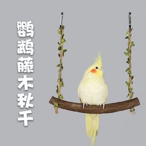 Jugando con el columpio de vid para evitar ser mordido por el juguete de loro de jaula de pájaros de madera maciza - Product Image 3