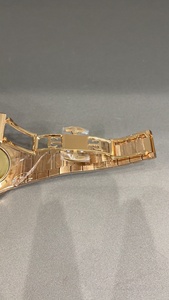 Montre pour femme élégante et colorée sertie de cristaux de diamant, mouvement mécanique de haute qualité, verre saphir, sur mesure - Product Image 3