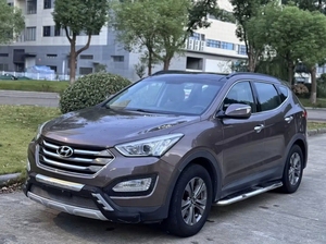 Hyundai Santa Fe 2.4L FWD Smart Model Usata, SUV a Benzina 5 Porte per Uso Quotidiano e Familiare con Tetto Panoramico - Product Image 2