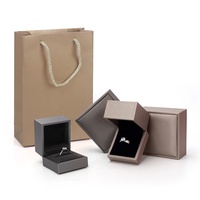 A1 Custom Logo Ring Packaging Set with Vertical Presentation Cases Square Ring Boxes Black Rope Bag Emballage Bijoux