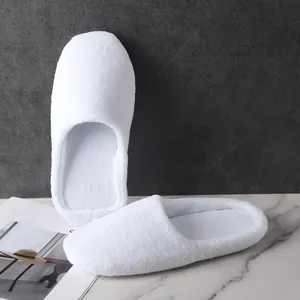 Hete Verkoop Witte Wegwerp Slippers Hotel Resort Spa One Size Voor Mannen Gesloten Teen Wegwerp Slippers