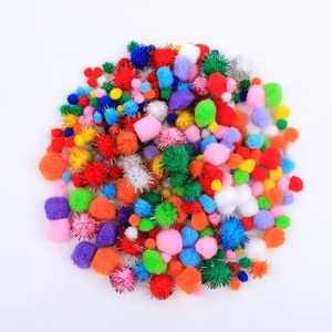 100 pièces de pompons assortis faits à la main multicolores pour l'art DIY, les créations artisanales, les cadeaux pour Pâques et les anniversaires - Product Image 6