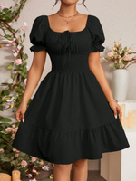 AUSELILY Robe d'été unie pour femme, col carré, taille haute, manches bouffantes, décontractée, poches élastiques, mini-robe