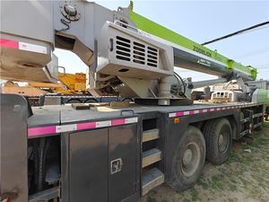 Grue sur camion Zoomlion ZTC25V de 25 tonnes de haute qualité avec livraison gratuite pour levages lourds en promotion - Product Image 3
