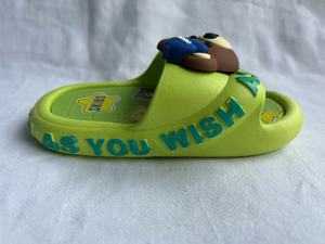 Ciabatte Verde Chiaro con Suola Antiscivolo da 20MM, Design Cartoon, per Casa Estiva, Suola Esterna in EVA, Tomaia in Plastica, Fodera in PVC - Product Image 1