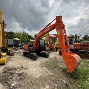 Excavatrice d'occasion Hitachi ZX120 en excellent état, peu utilisée, presque comme neuve, performances exceptionnelles, disponible immédiatement. - Product Image 4