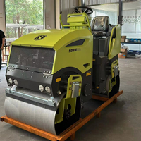 2 tonnes Ride-On Large Heavy Duty Asphalt Road Roller Vibrator Compactor Single Drum Road Rollers BM2000