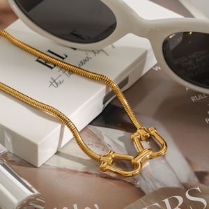 Collar con Hebilla de Herradura, Oro 18k, Acero Inoxidable, Diseño Geométrico, Joyería de Regalo, Origen Yiwu - Product Image 2