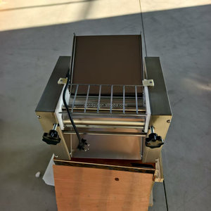 Machine commerciale de presse à pâte en acier inoxydable 304 de bureau pétrissant des nouilles tirant pour des petits pains cuits à la vapeur <span class=keywords><strong>boulettes</strong></span>-moteur de noyau - Product Image 5