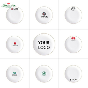 Plato de Porcelana Cerámica Ecológica de Lujo Blanco con Borde Dorado, Diseño Plano Moonlight para Uso en Restaurantes y Hoteles de Alta Gama - Product Image 5