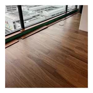 Parquet en bois massif de chambre à coucher haut de gamme léger et minimaliste Plancher en bois dur en noyer noir Plancher en bois dur en bois dur