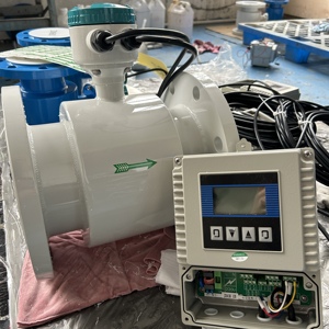 Débitmètre numérique 4-20 mA en acier inoxydable OEM pour eau et eaux usées, type à distance, IP68 IP65 - Product Image 1