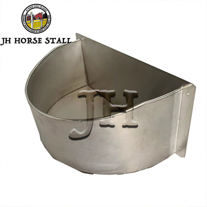 Mangeoire d'angle de grande capacité Anti-gaspillage Support à <span class=keywords><strong>foin</strong></span> pour <span class=keywords><strong>chevaux</strong></span> en acier inoxydable pour la sécurité des pâturages de décrochage - Product Image 4