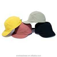 Casquette en nylon à 5 panneaux Chapeau à bord court et à profil bas Couleurs unies Casquette plate pour femme